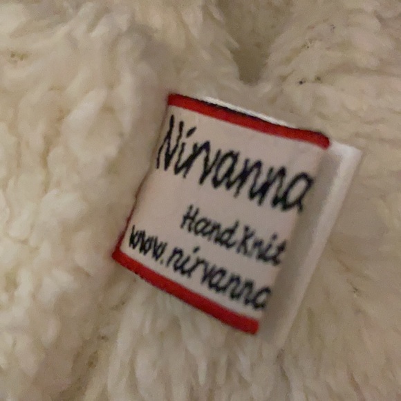 Hood - Picture 8 of 8